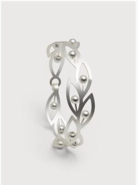 SA7 | Saachi Beaded Botanical Hook Bracelet | Silver
